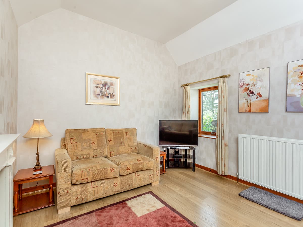 The Coyles Cottage, listing photograph 6