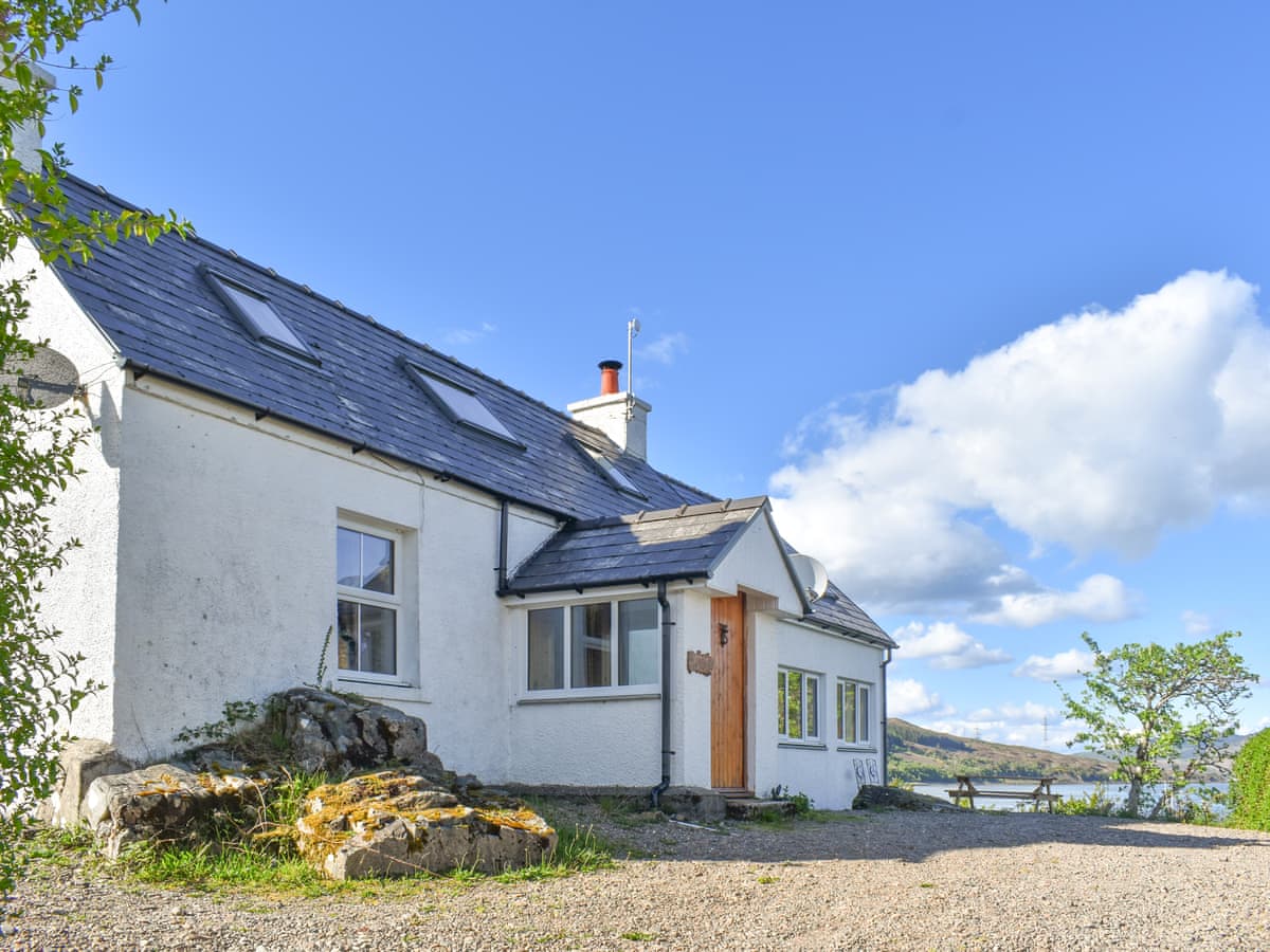 The House On The Slip, listing photograph 3