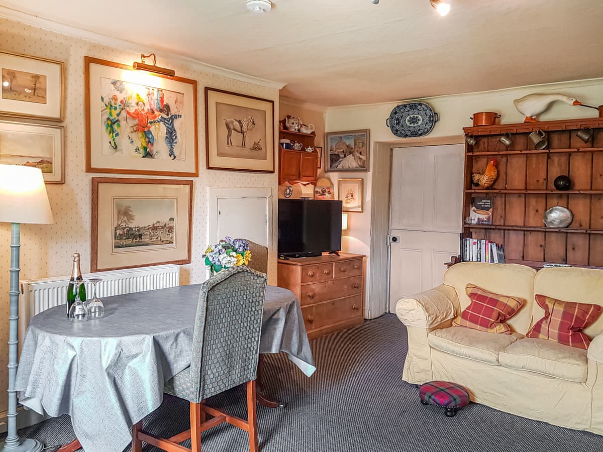 Ivy Cottage, listing photograph 4