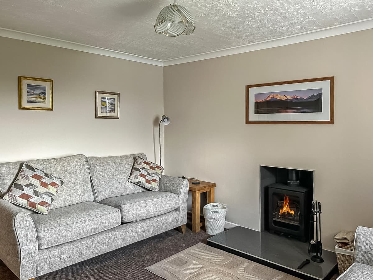 Eleven Diabaig Cottage, listing photograph 4