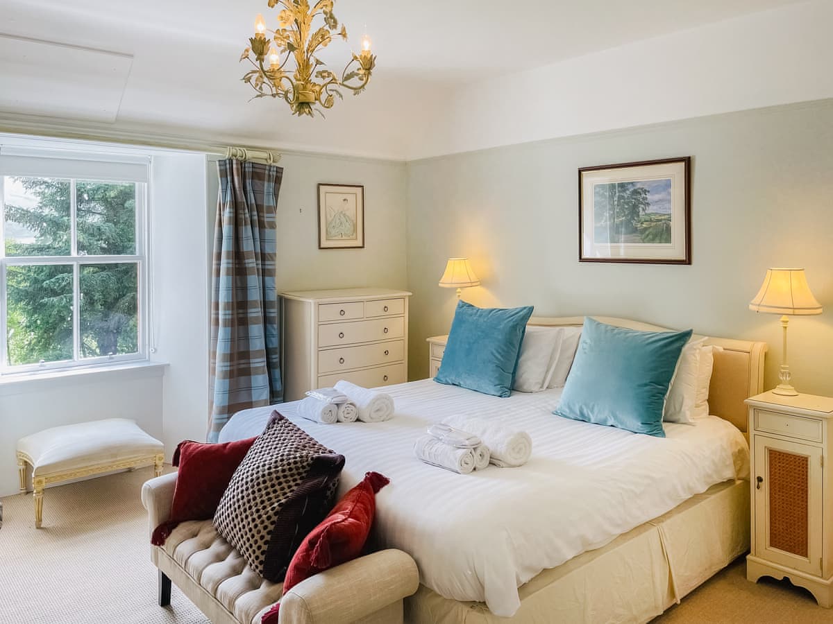 Glen Clova Getaways - The Old Manse, listing photograph 8