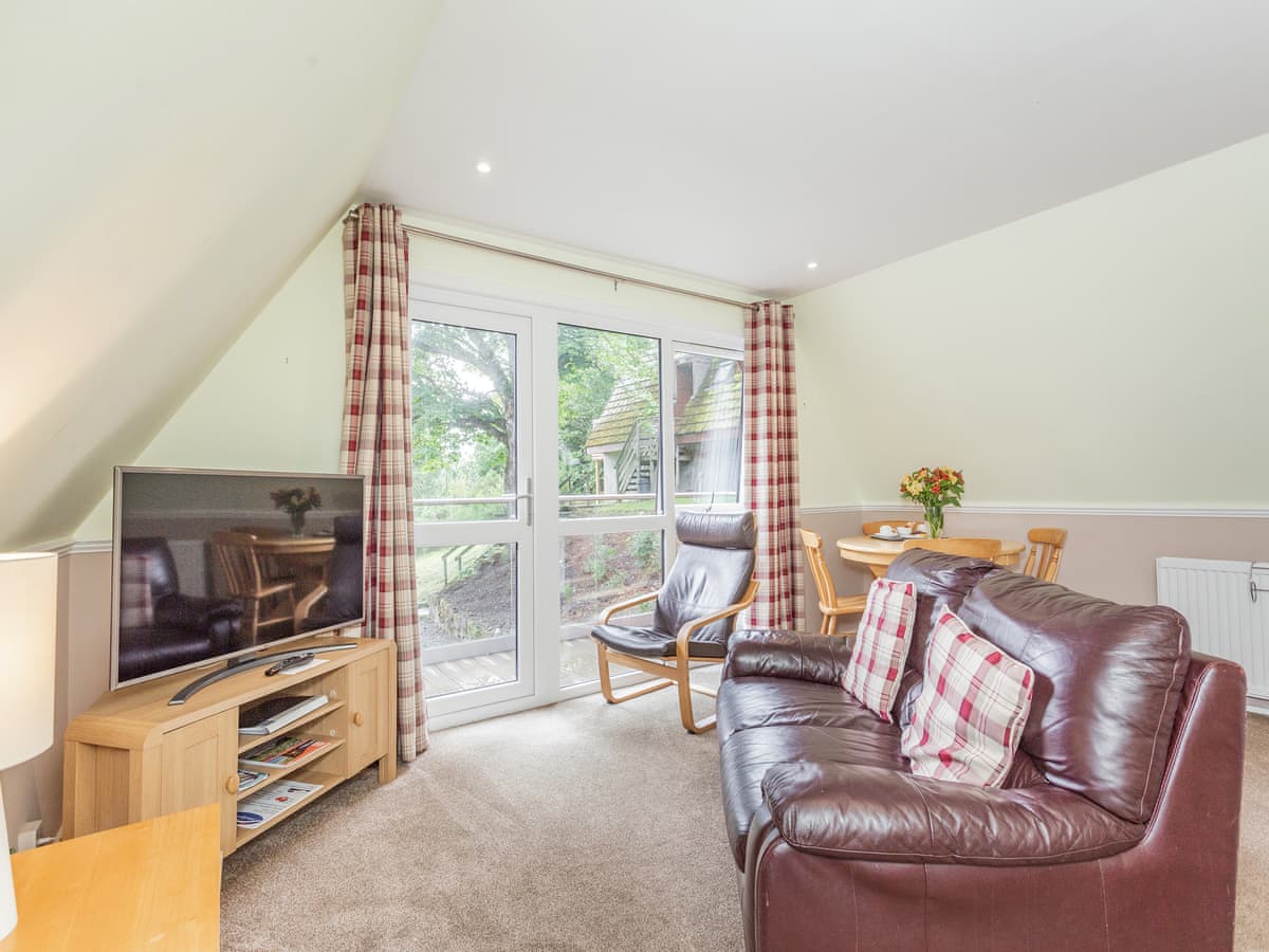 Flowerburn Holidays - Gorse Lodge, listing photograph 2