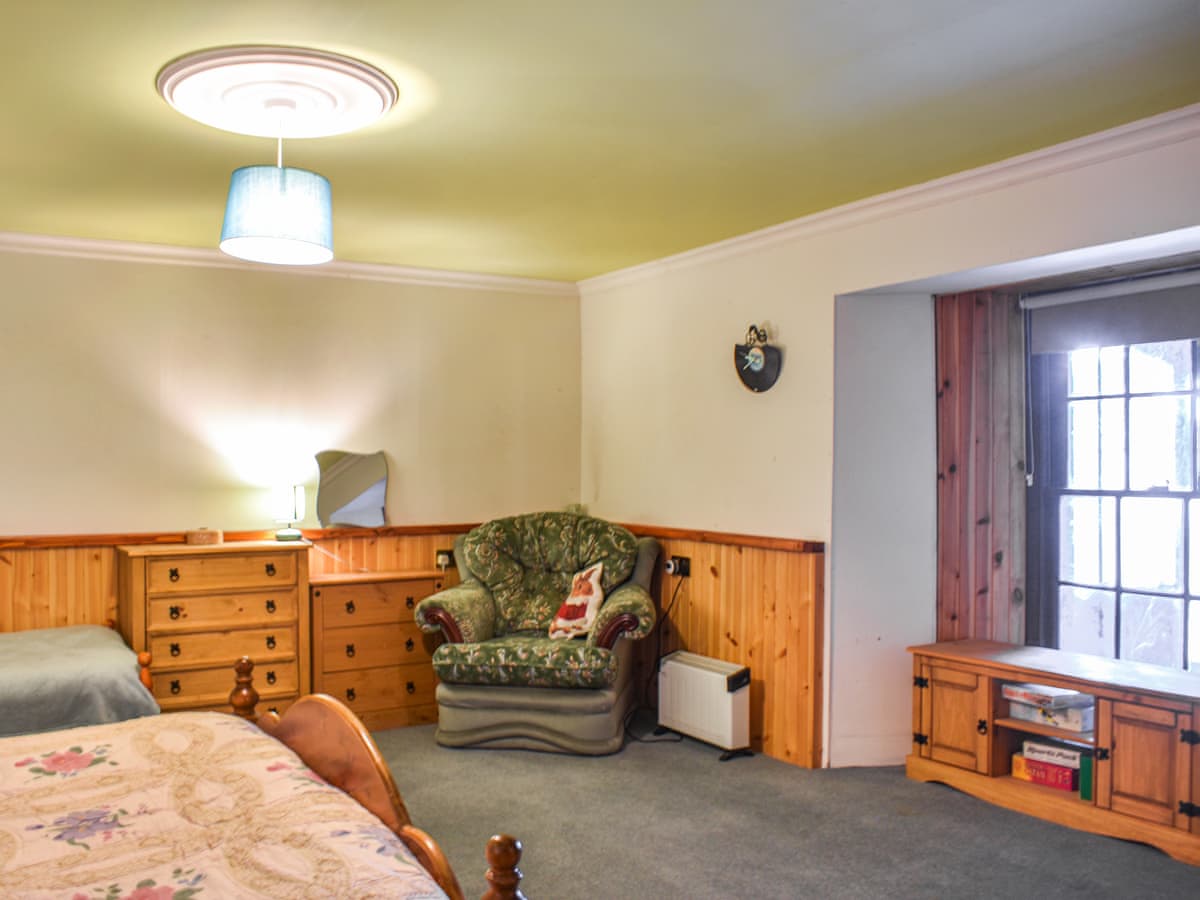 Hallgreen, listing photograph 8