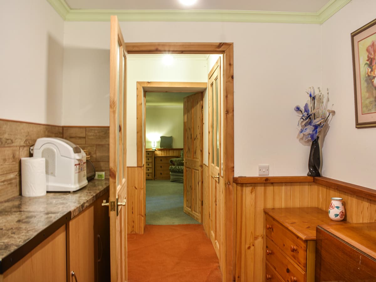 Hallgreen, listing photograph 10