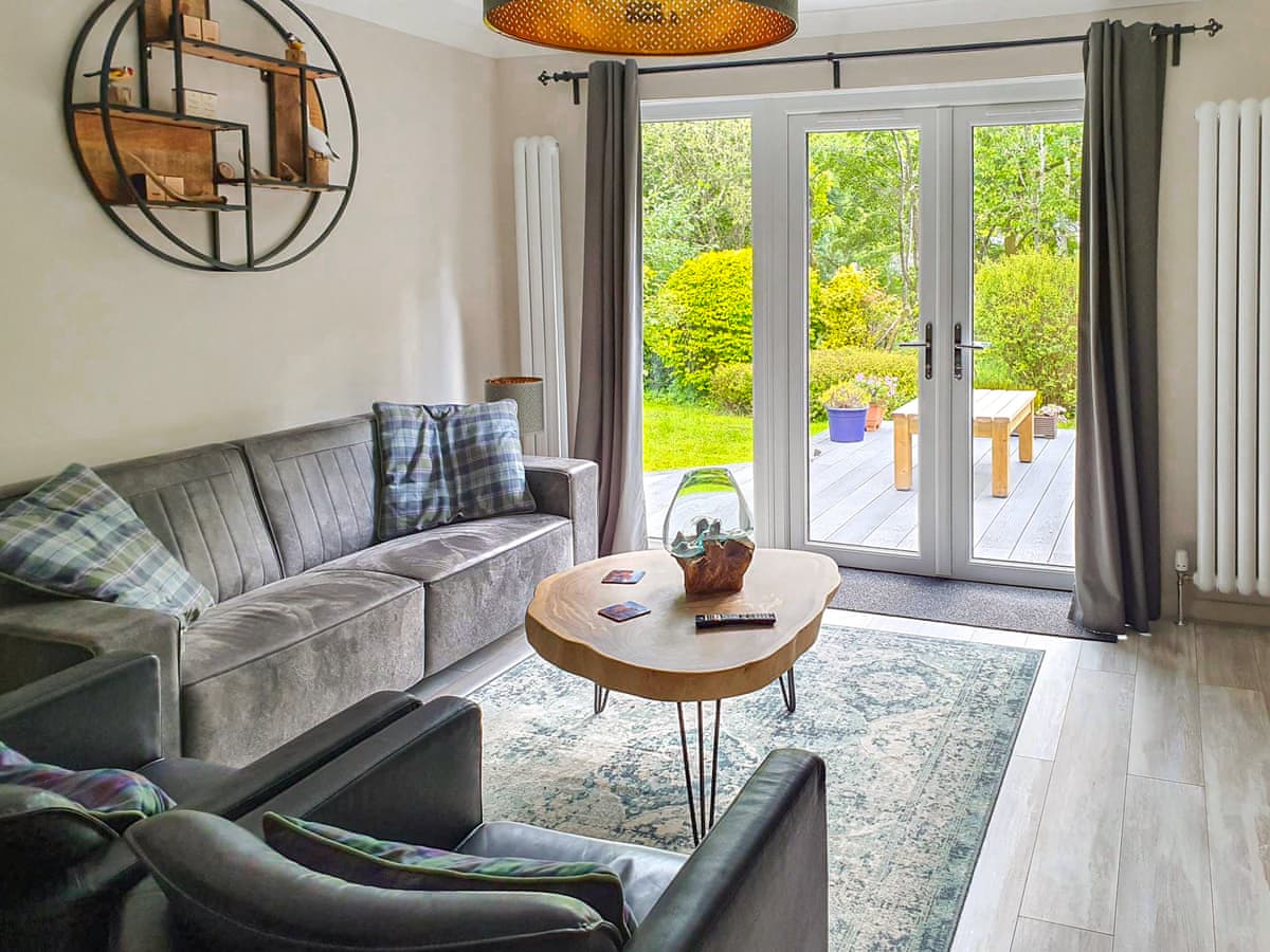 Ferry Cottage, listing photograph 4