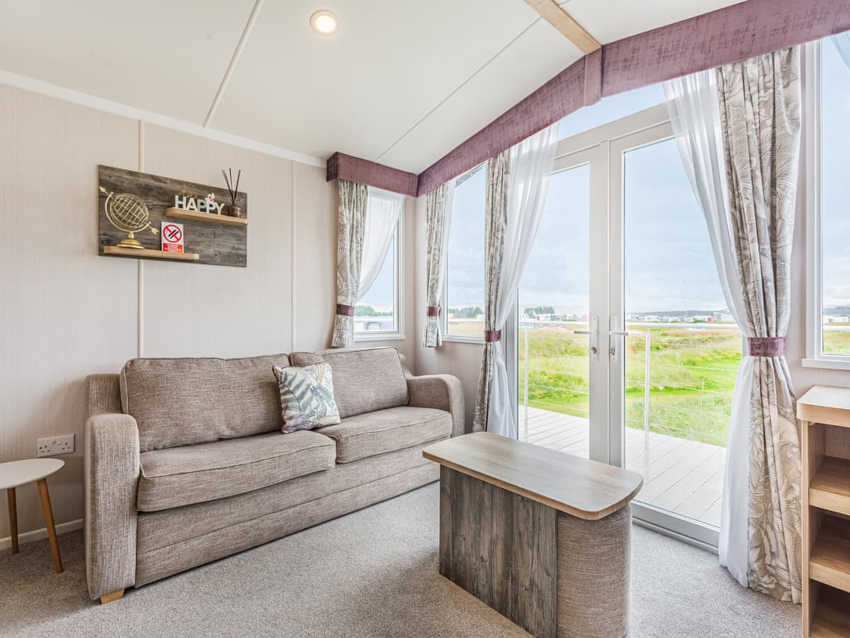 The Bordeux, listing photograph 3
