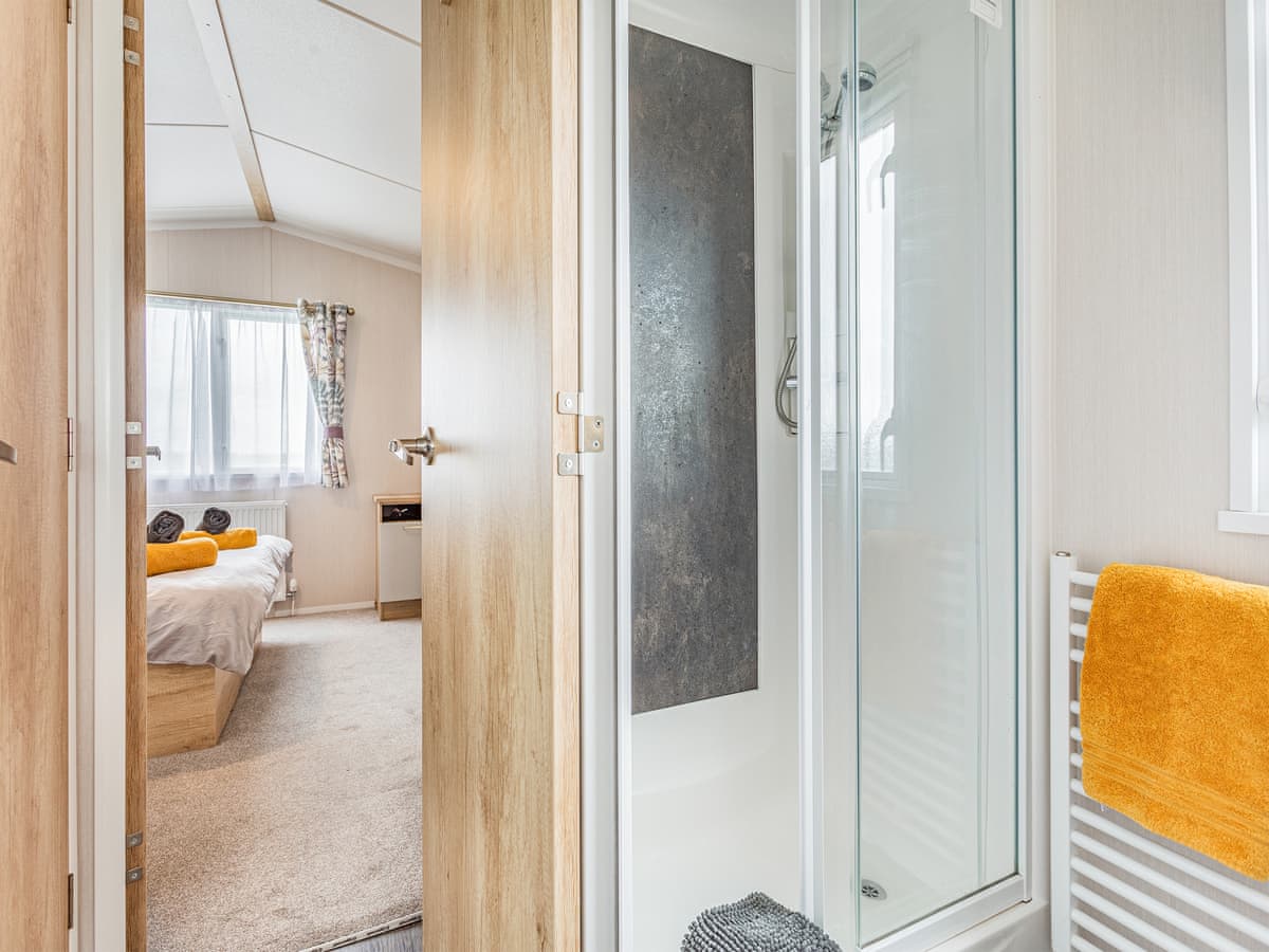 The Bordeux, listing photograph 10