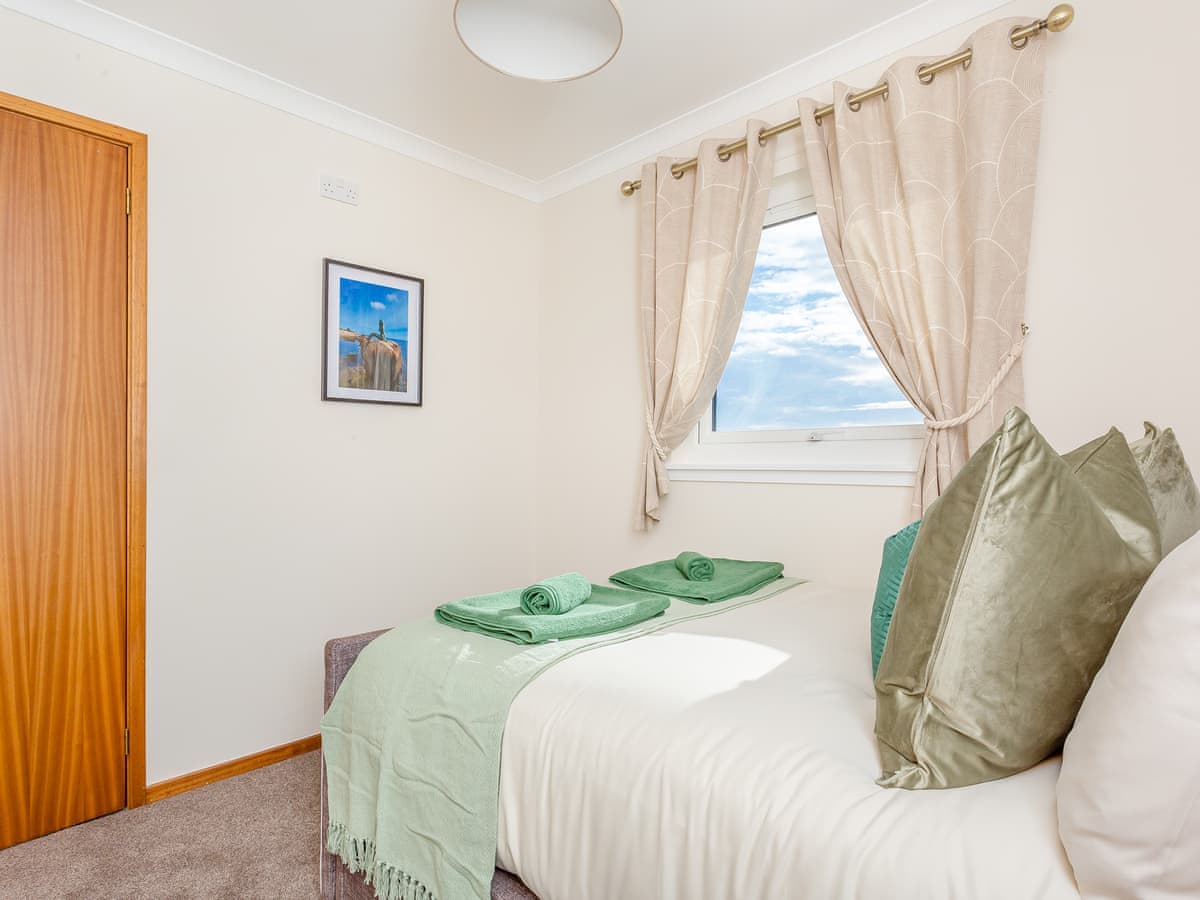 Mermaid View, listing photograph 11