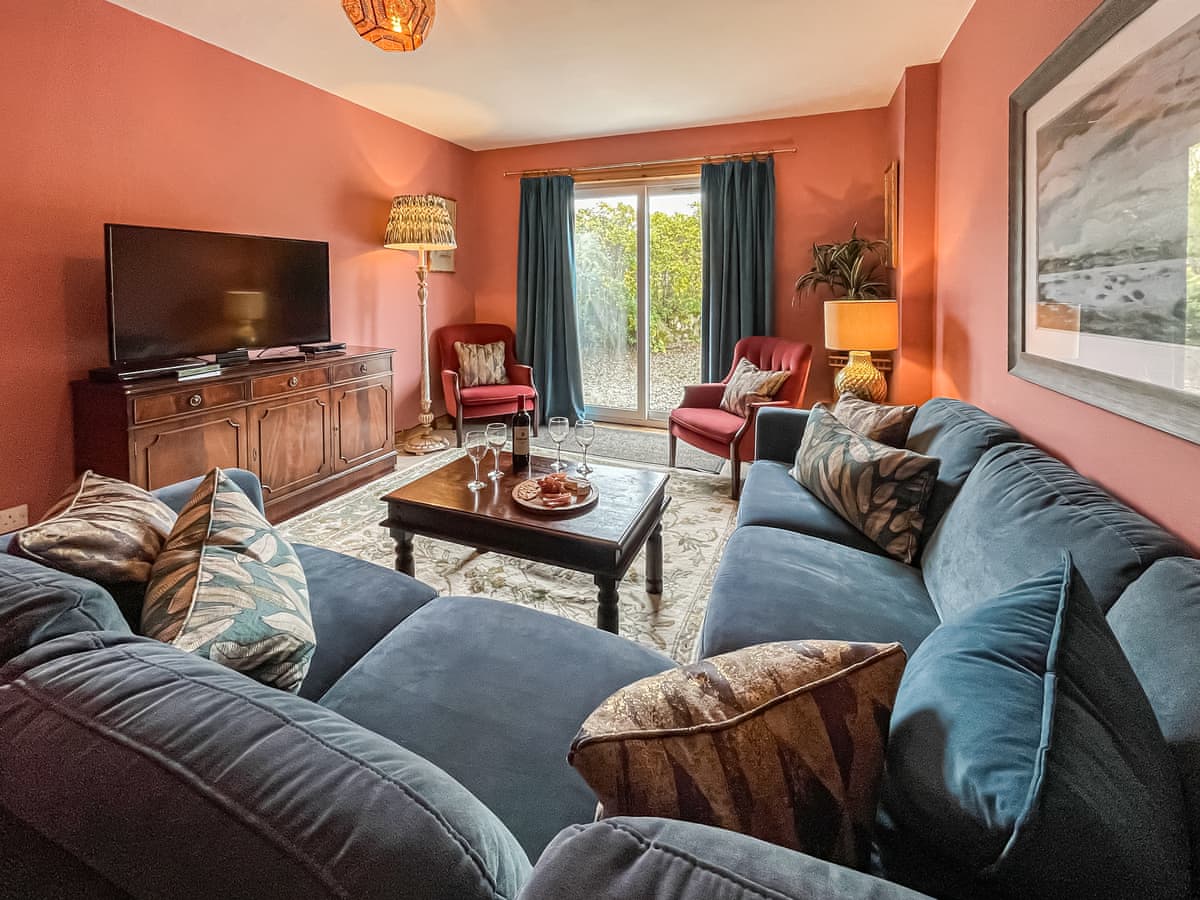The Sea Lodge, listing photograph 2