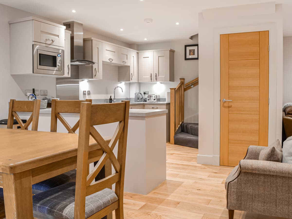 Paddockhall Cottages - Pride of Erin, listing photograph 2
