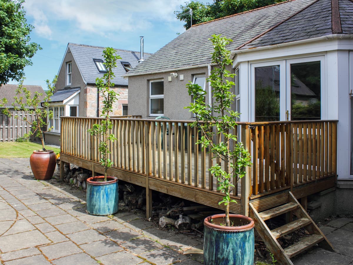 Bonn Na Coille Cottages - Pine Tree Cottage, listing photograph 2