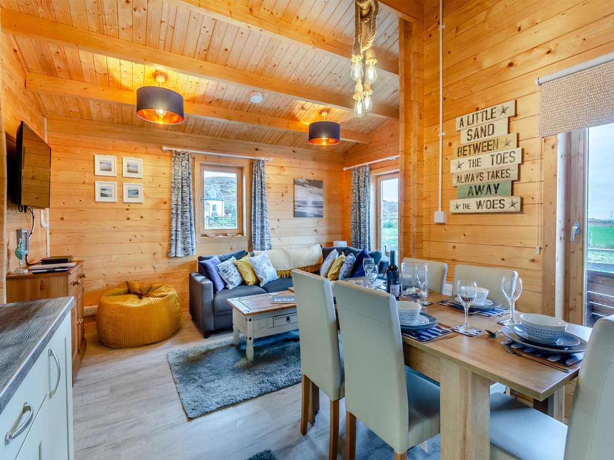Seashell Lodge, listing photograph 4