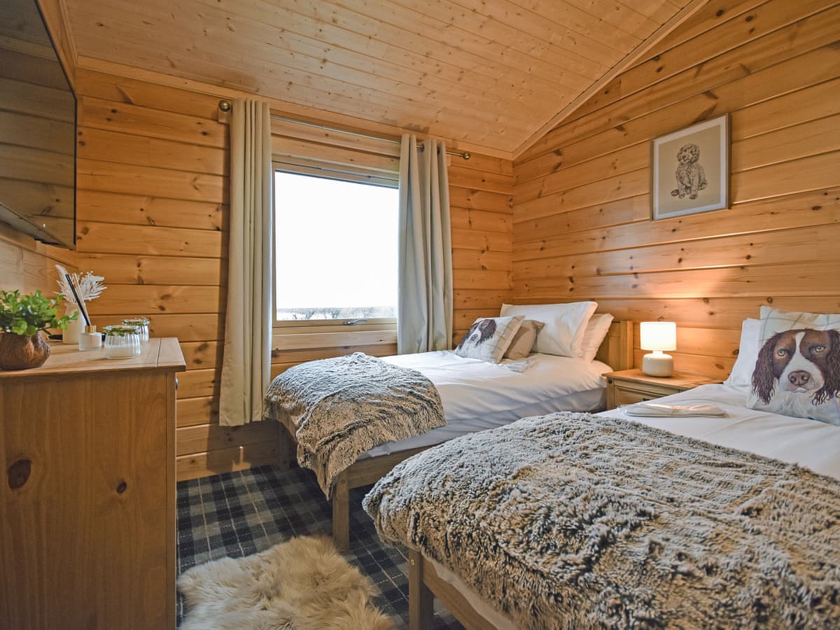Stag and Coo Holidays - Stag Lodge, listing photograph 10