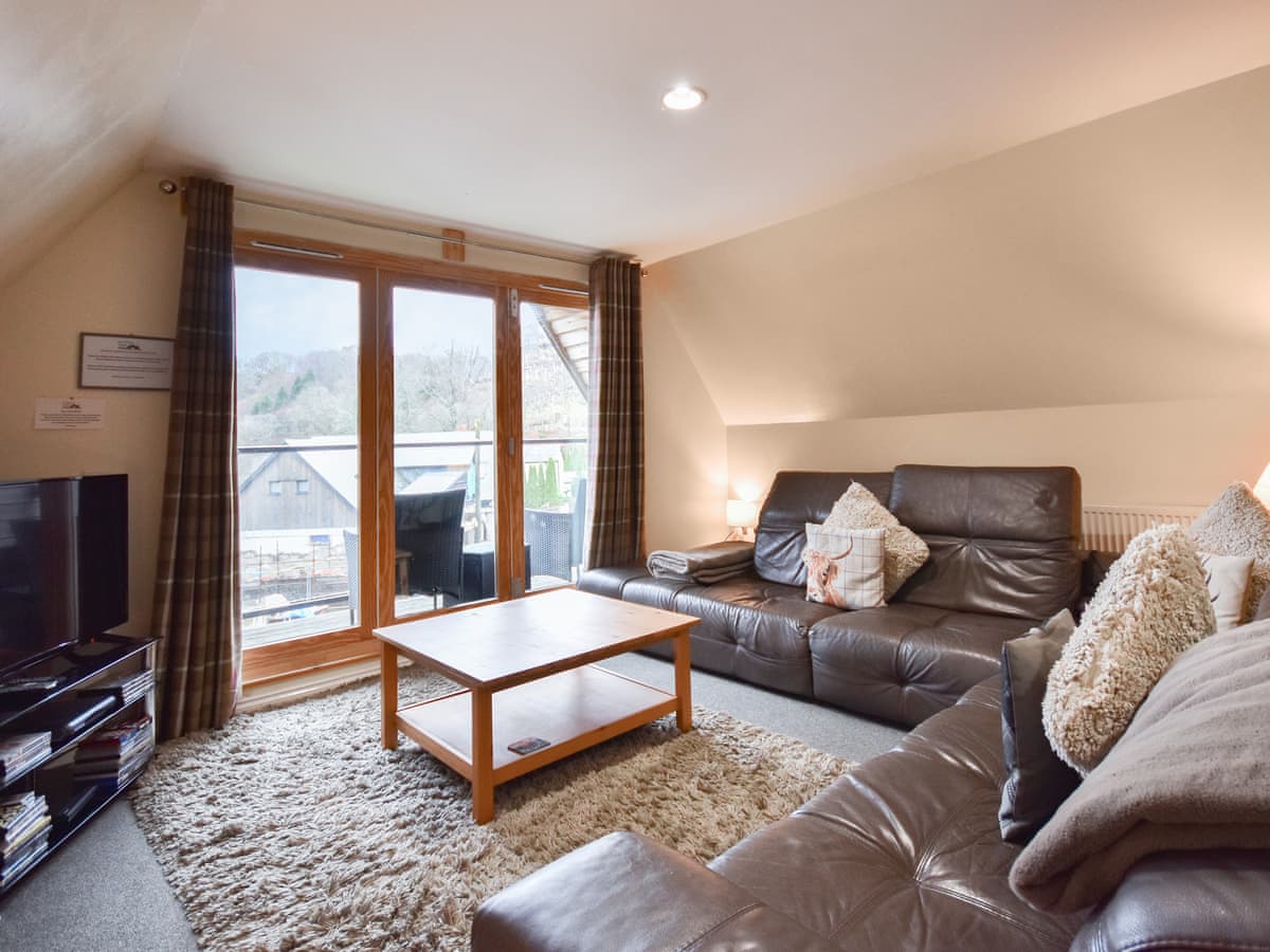 Ptarmigan Lodge, listing photograph 4