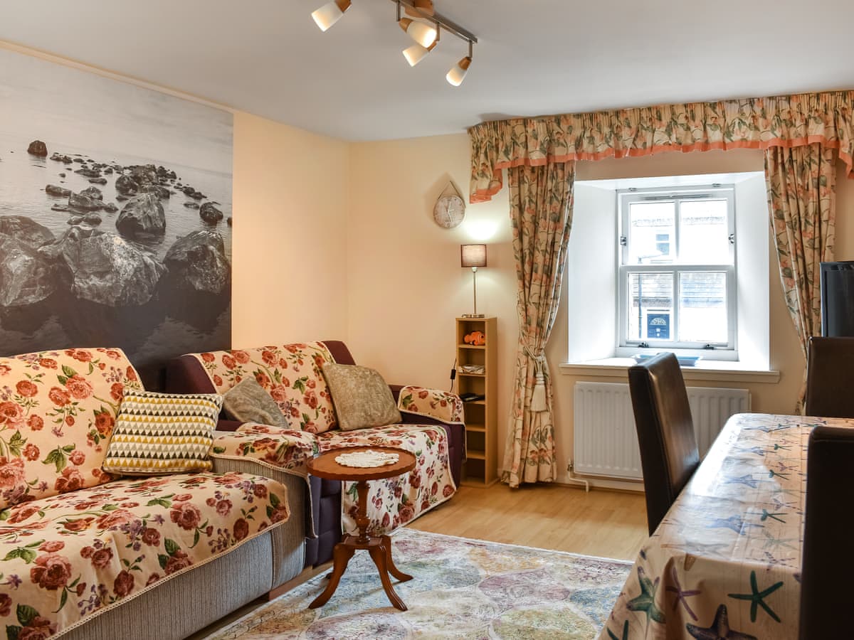 Cowie Mill Apartment, listing photograph 2