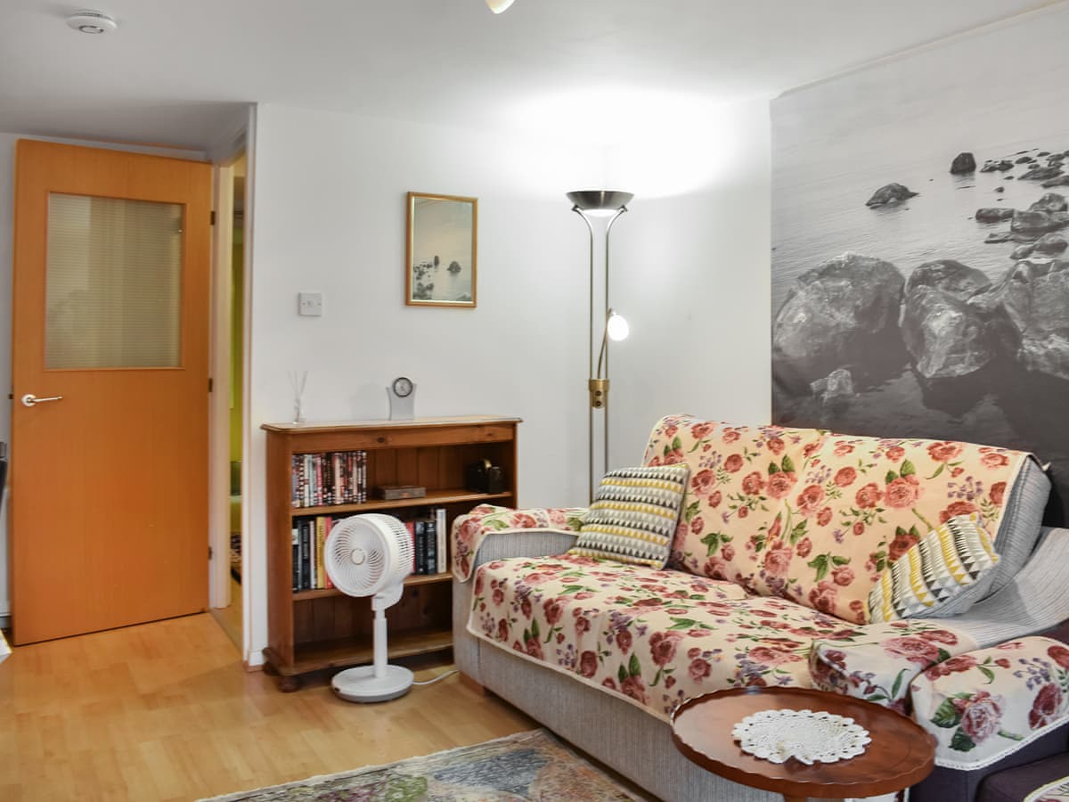 Cowie Mill Apartment, listing photograph 3