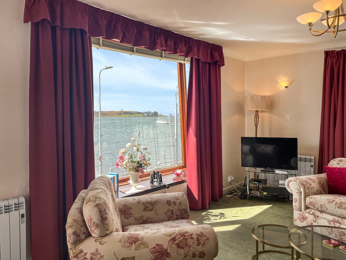 Bay View, listing photograph 2