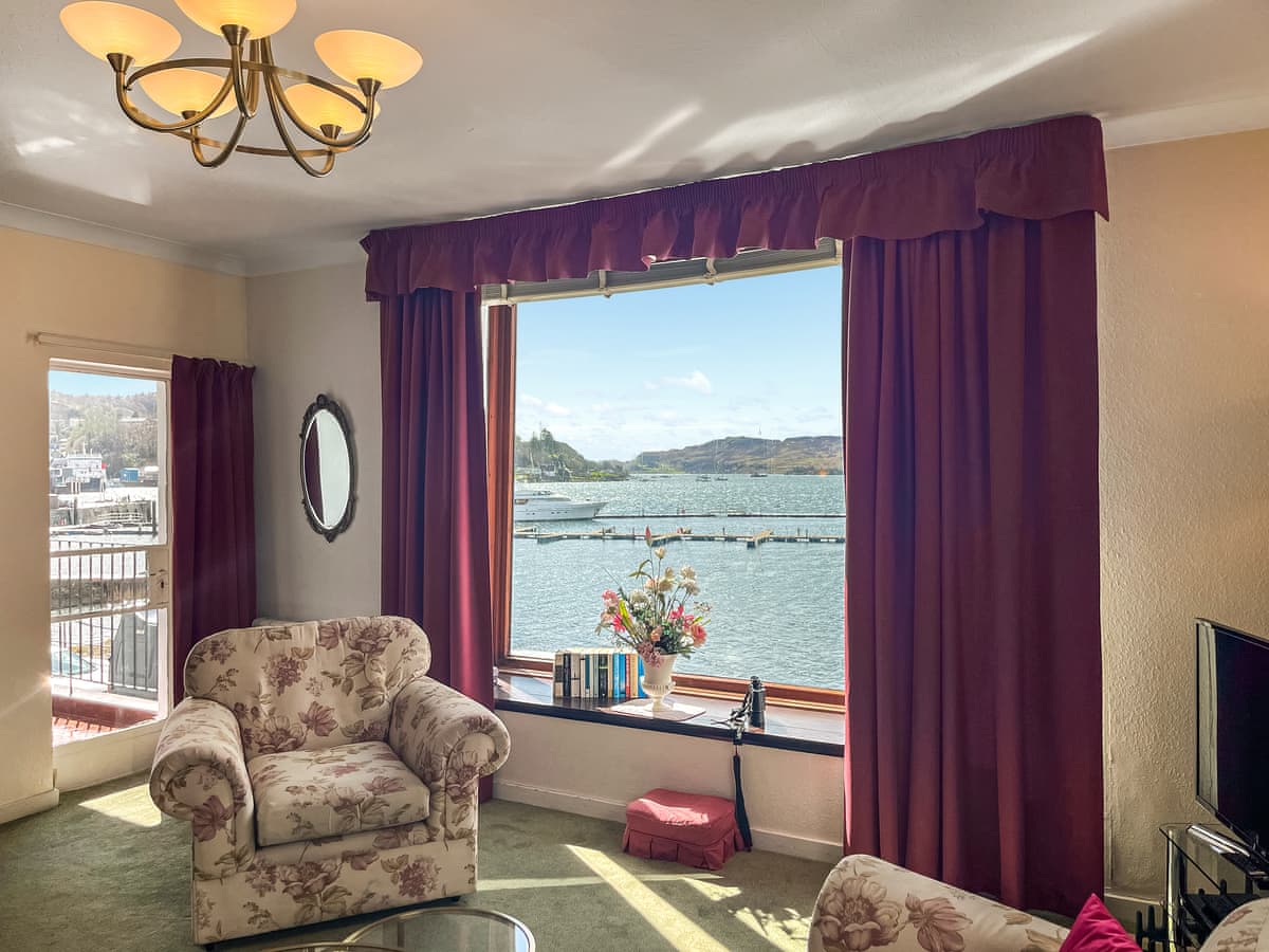 Bay View, listing photograph 4