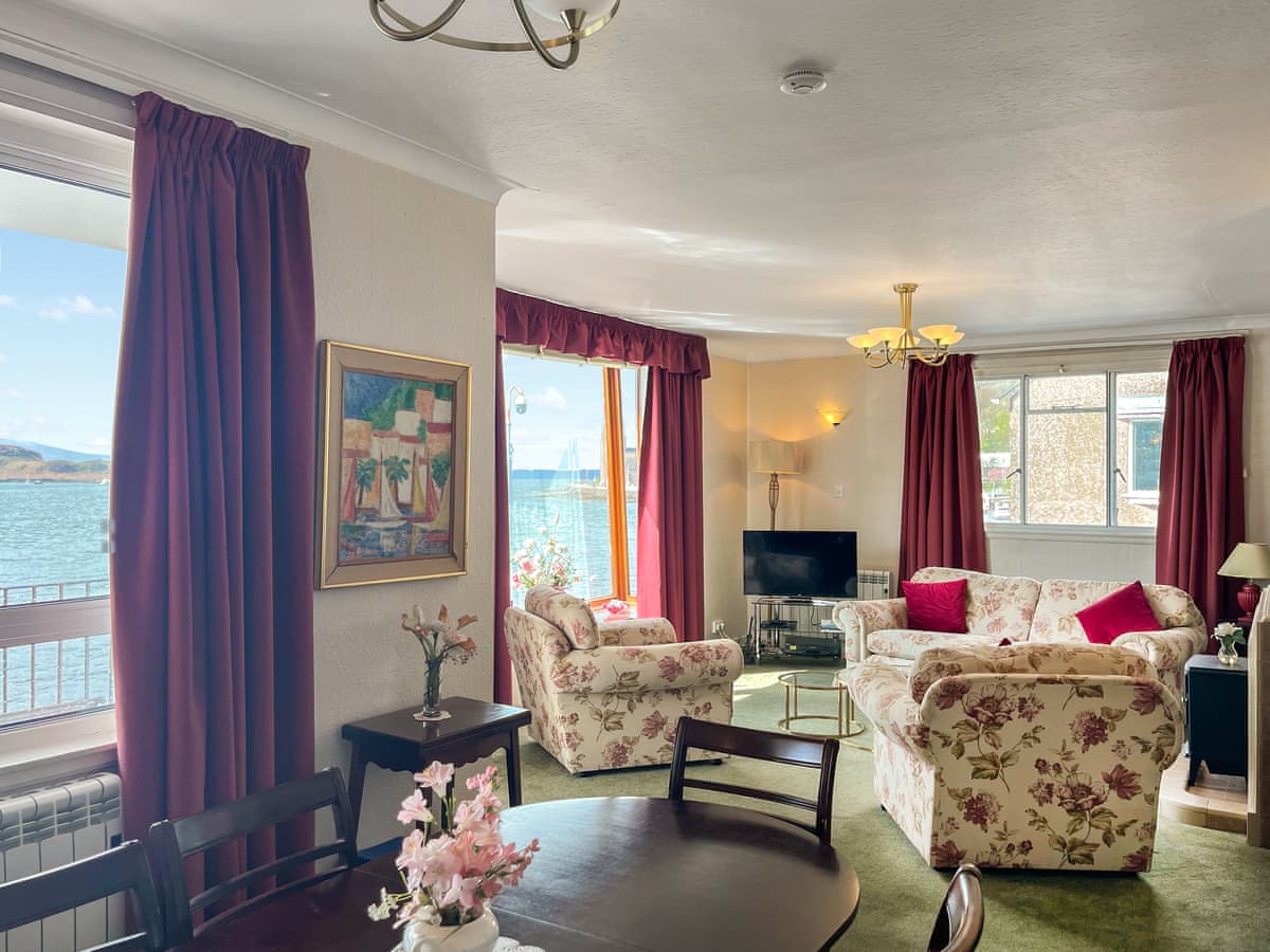 Bay View, listing photograph 3