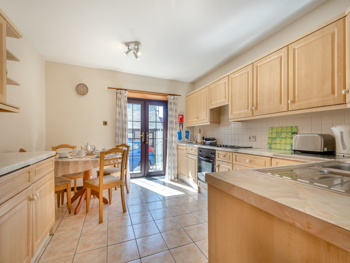 Shannochie Cottages - Eryb Cottage, listing photograph 4