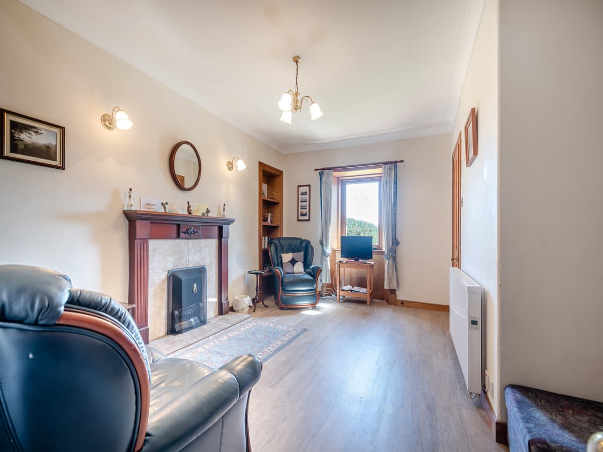 Kilbride Cottage, listing photograph 3