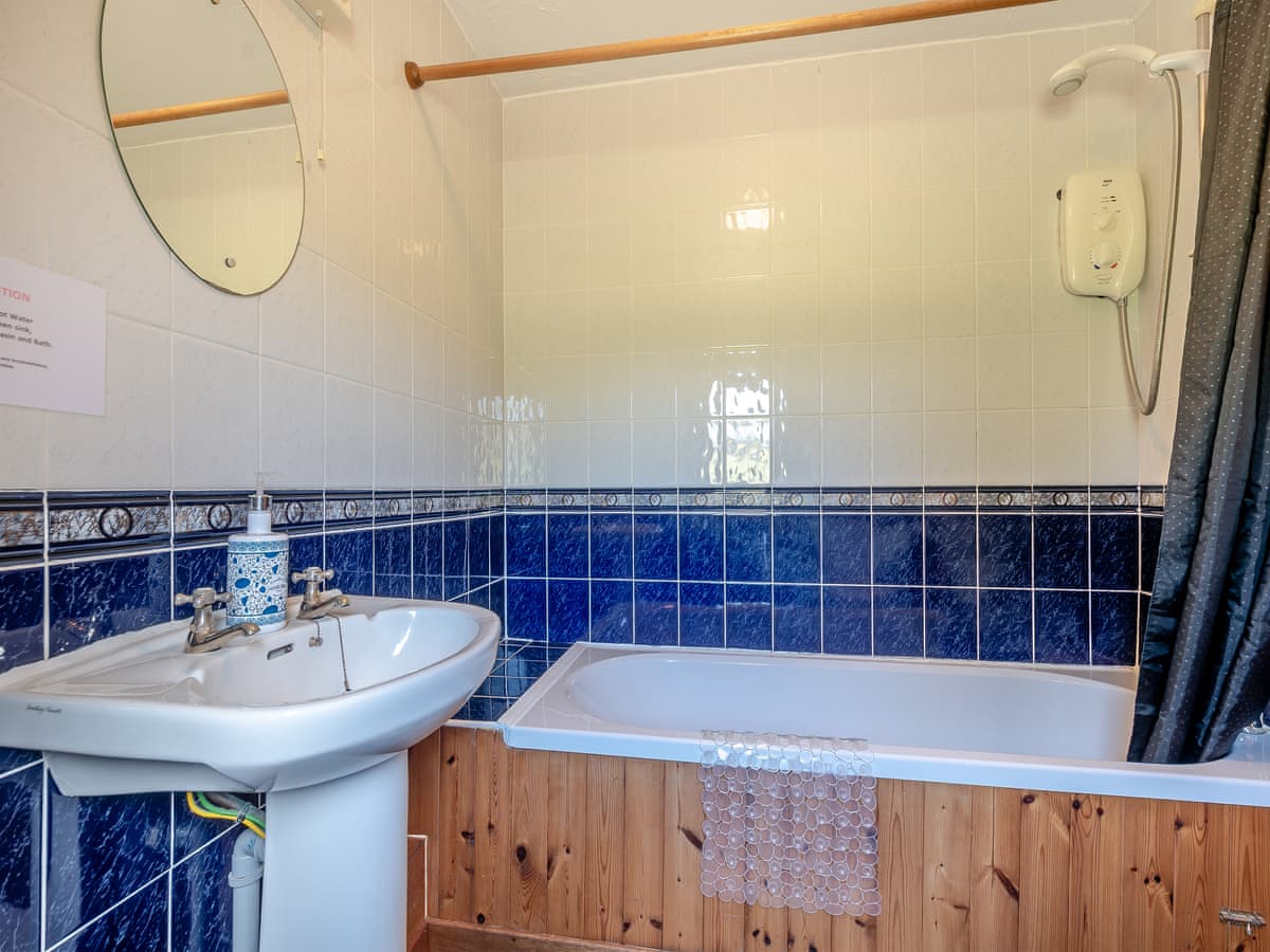 Kilbride Cottage, listing photograph 12
