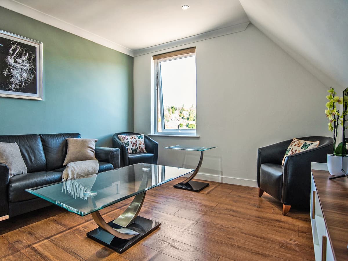 Tay Views Apartment, listing photograph 2