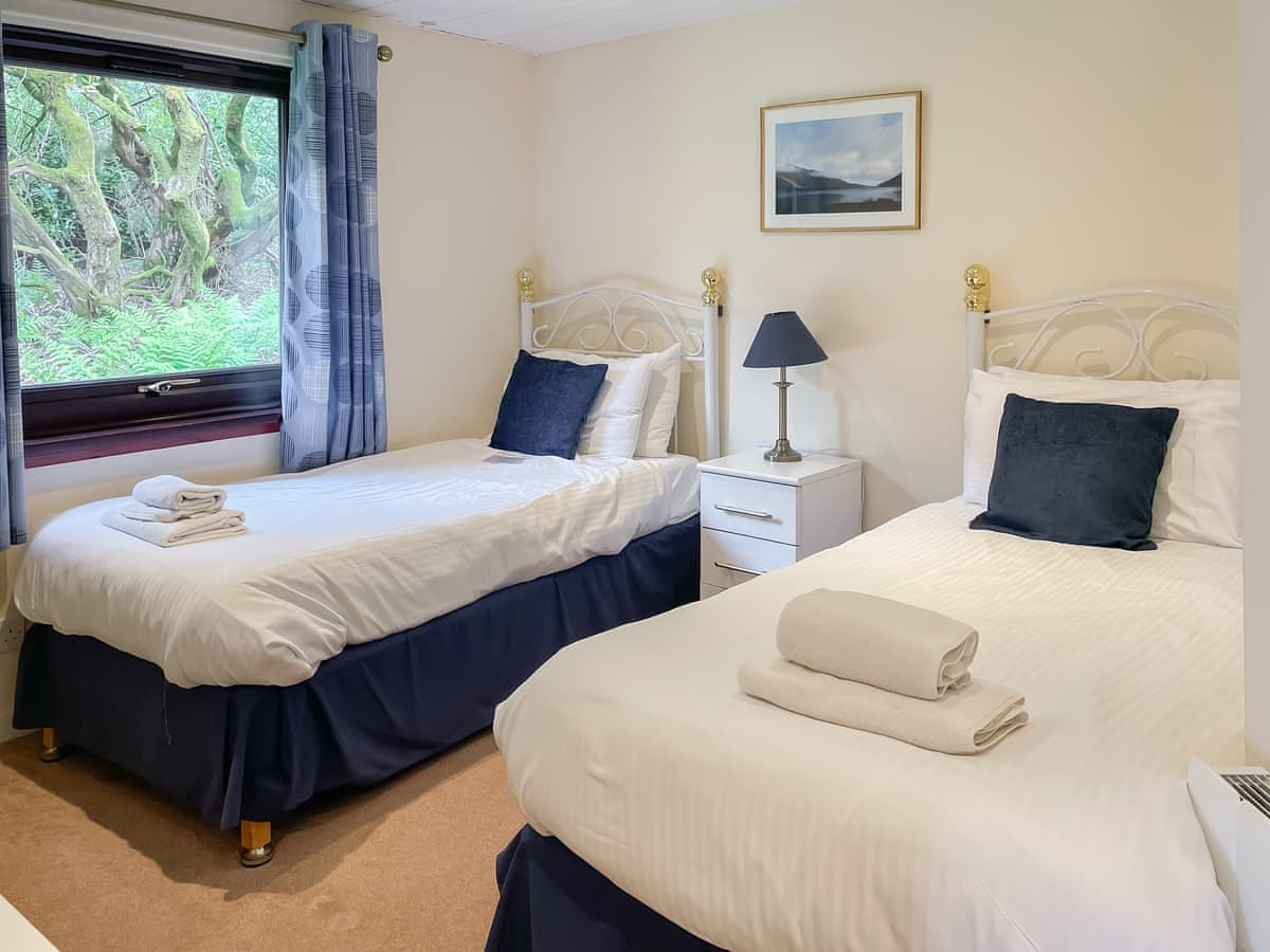 Mountain Thyme Lodge, listing photograph 9