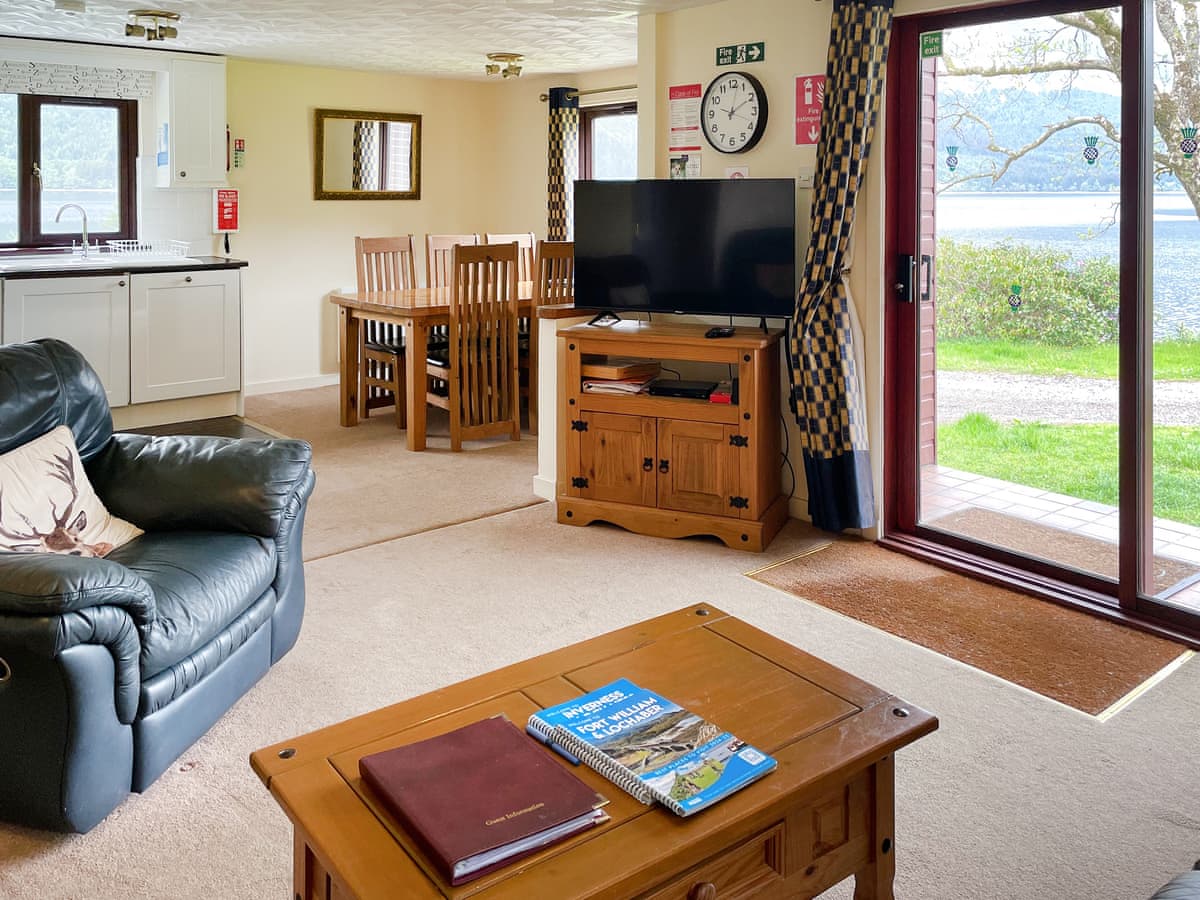 Mountain Thyme Lodge, listing photograph 2