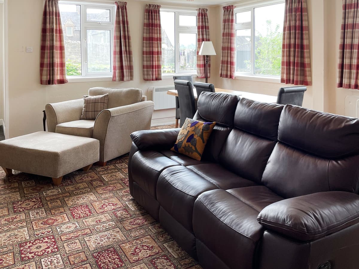 Crianlarich Cottage, listing photograph 2
