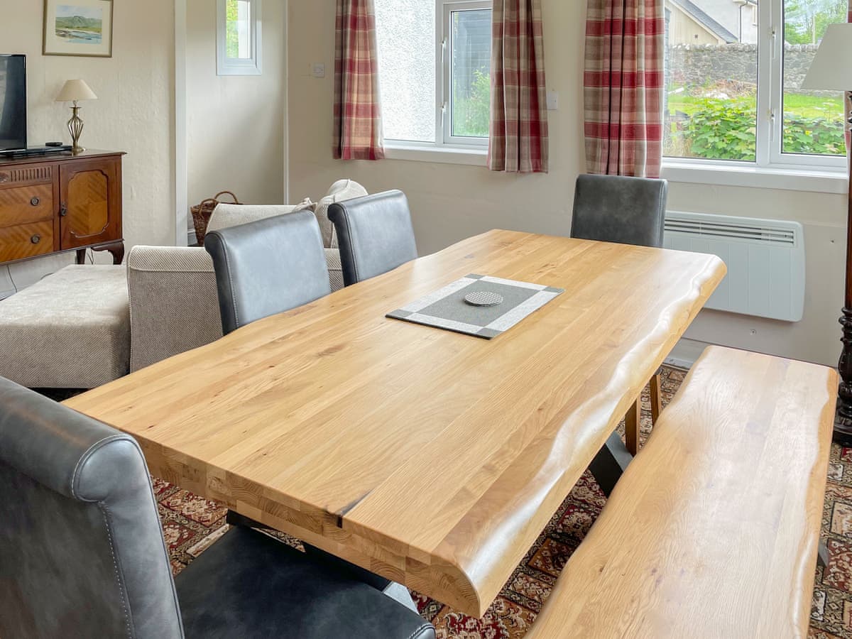 Crianlarich Cottage, listing photograph 4