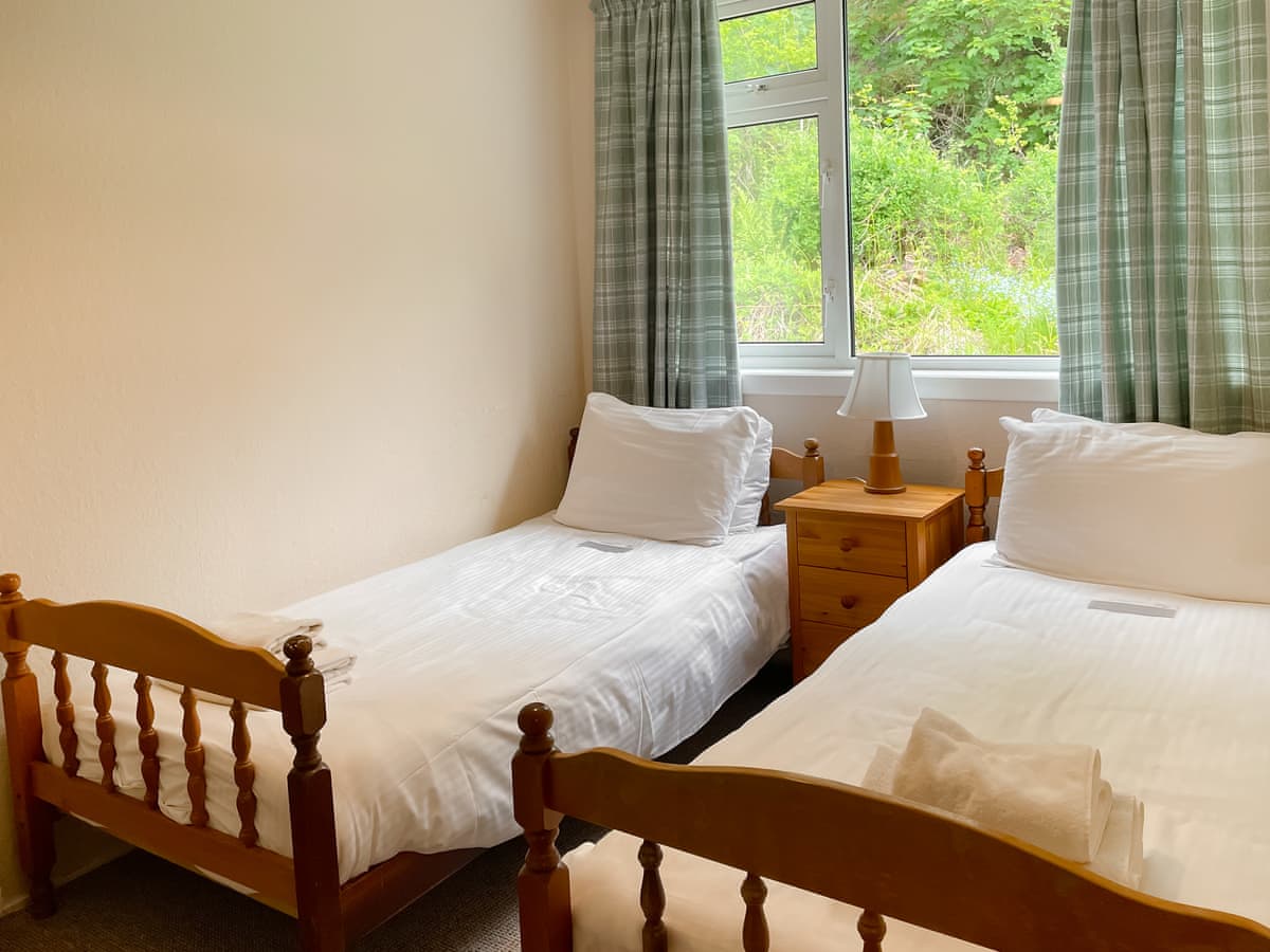 Crianlarich Cottage, listing photograph 11