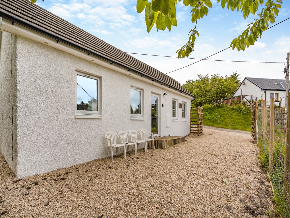 Sea Breeze Cottage, listing photograph 2