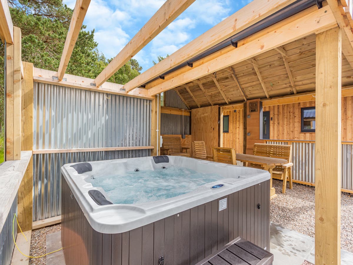 Culbokie Cottages - The Larches, listing photograph 2