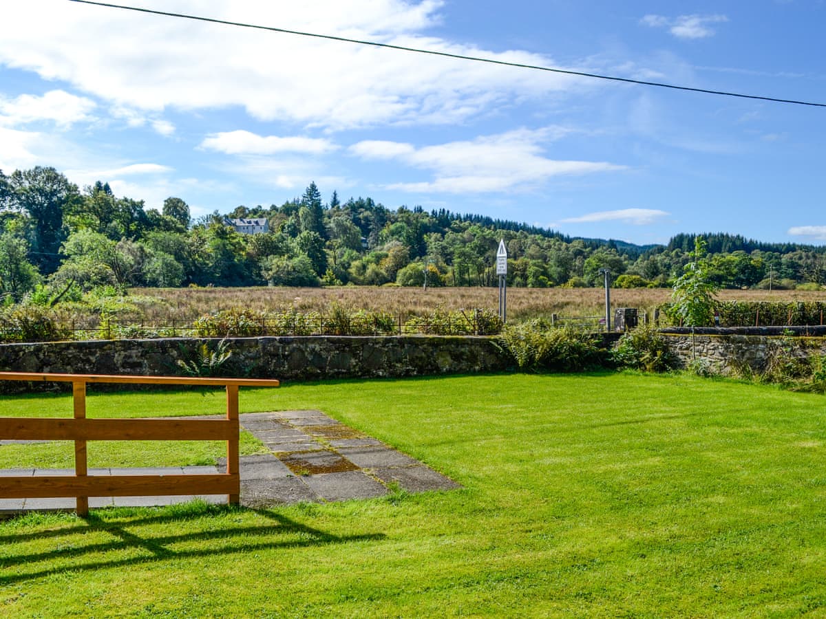 Aberfoyle Apartment 2 - Birch, listing photograph 4