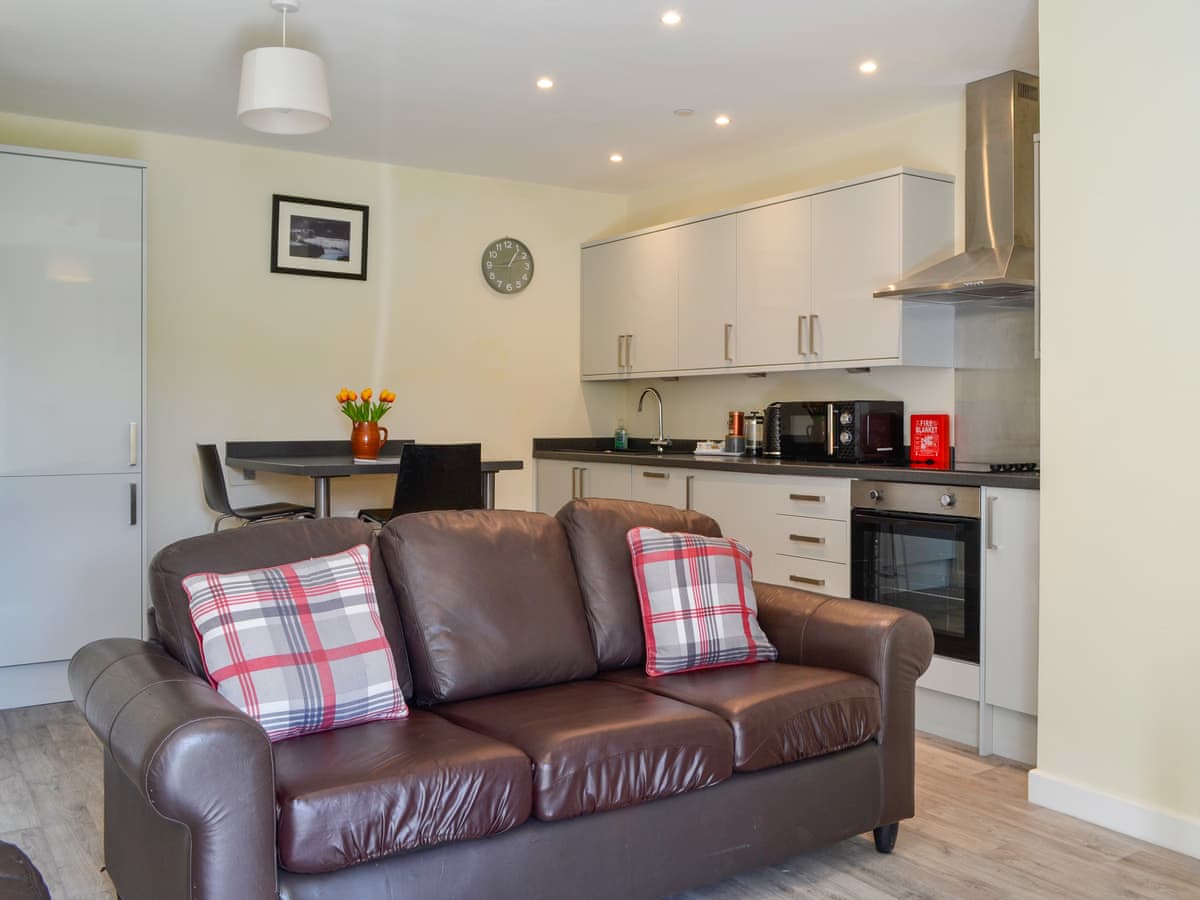 Aberfoyle Apartment 1 - Hazel, listing photograph 2