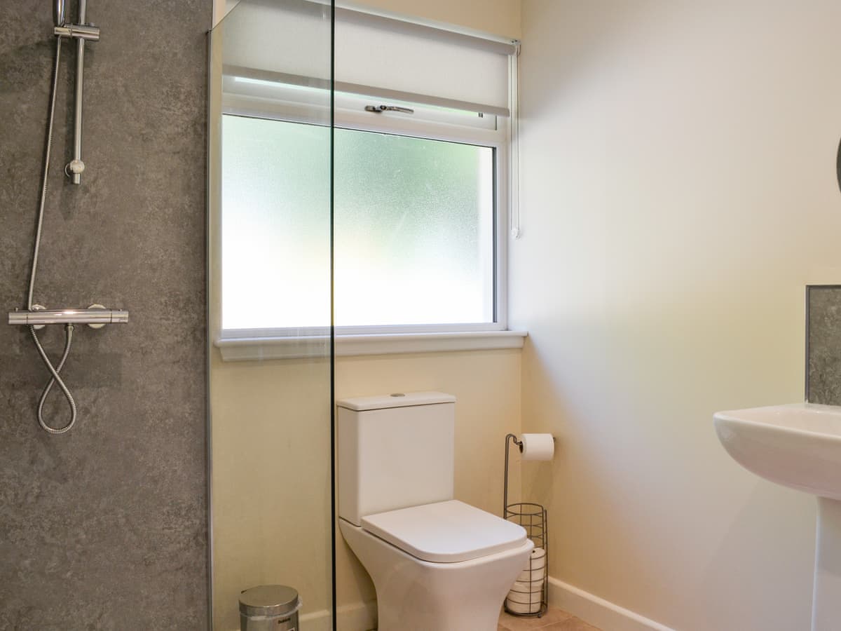 Aberfoyle Apartment 1 - Hazel, listing photograph 10
