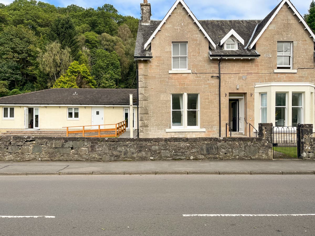 Aberfoyle Apartment 3 - Holly, listing photograph 3