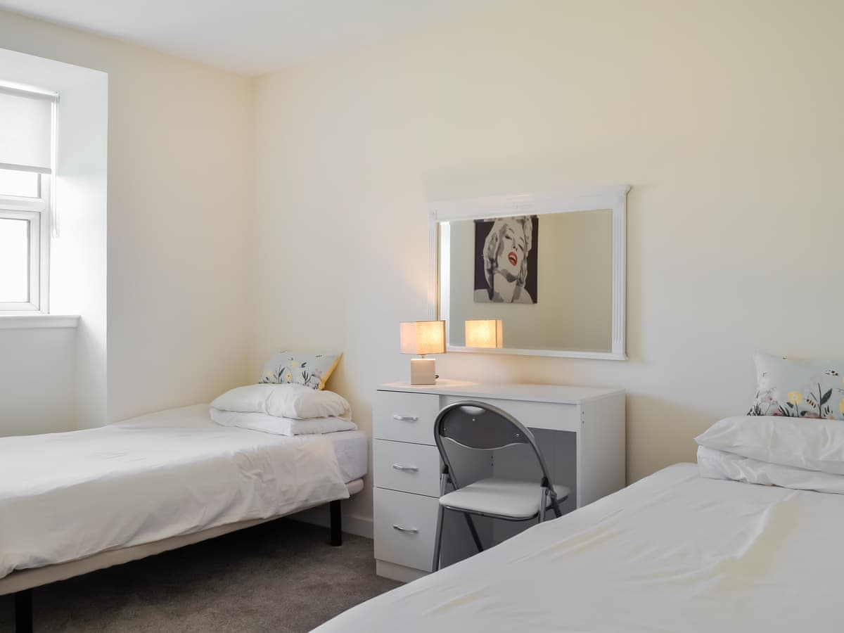 Aberfoyle Apartment 4 - Oak, listing photograph 10