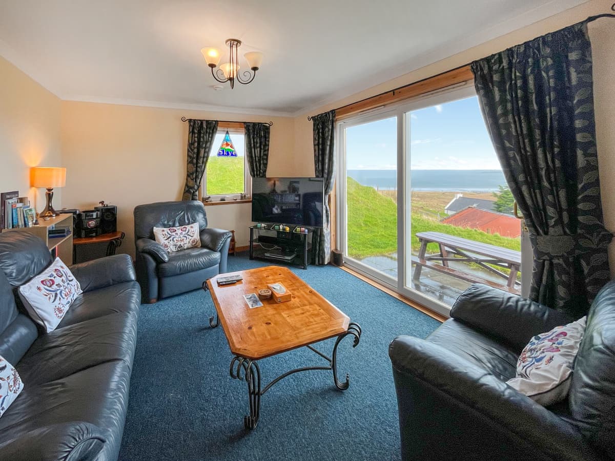 Wavecrest, listing photograph 3