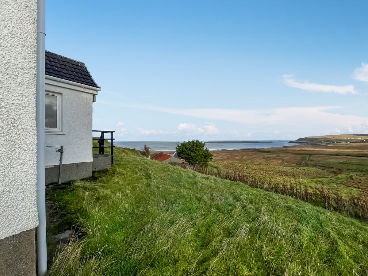 Wavecrest, listing photograph 12