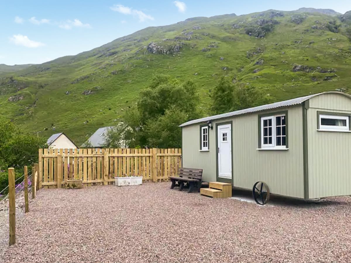 Shepherds Holidays - Shepherds Cabin