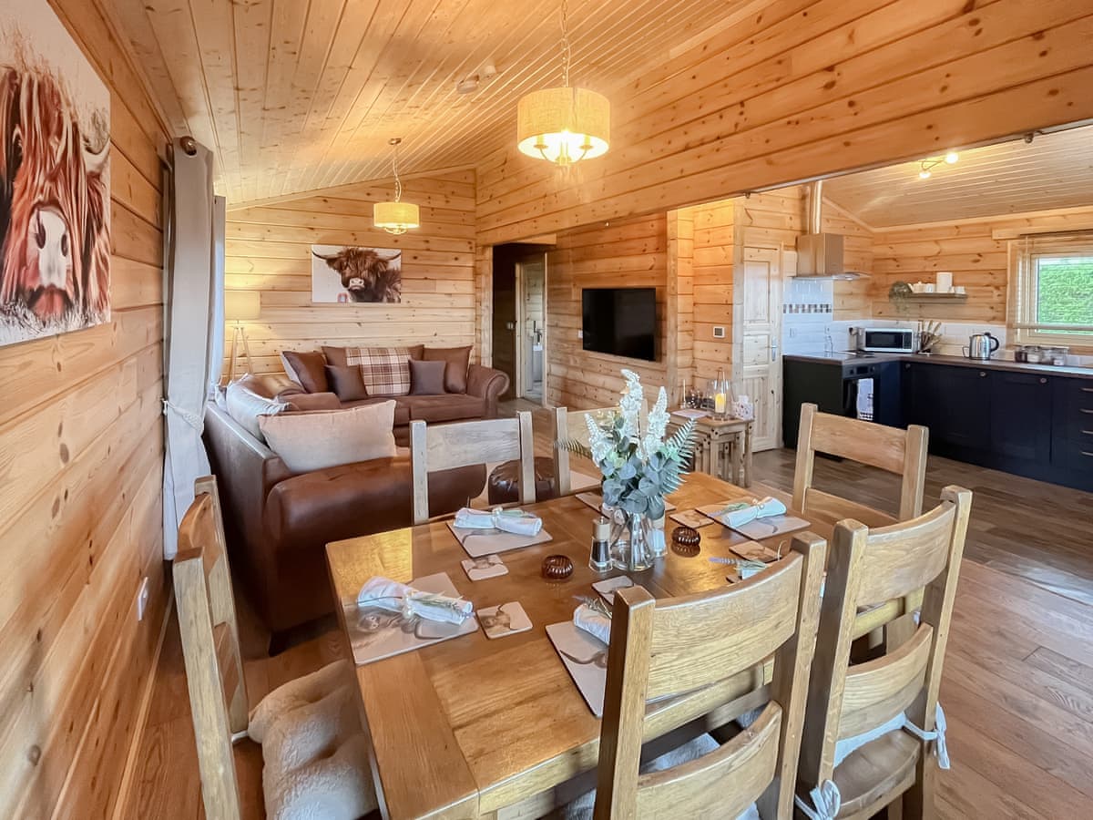 Stag and Coo Holidays - Coo Lodge, listing photograph 3