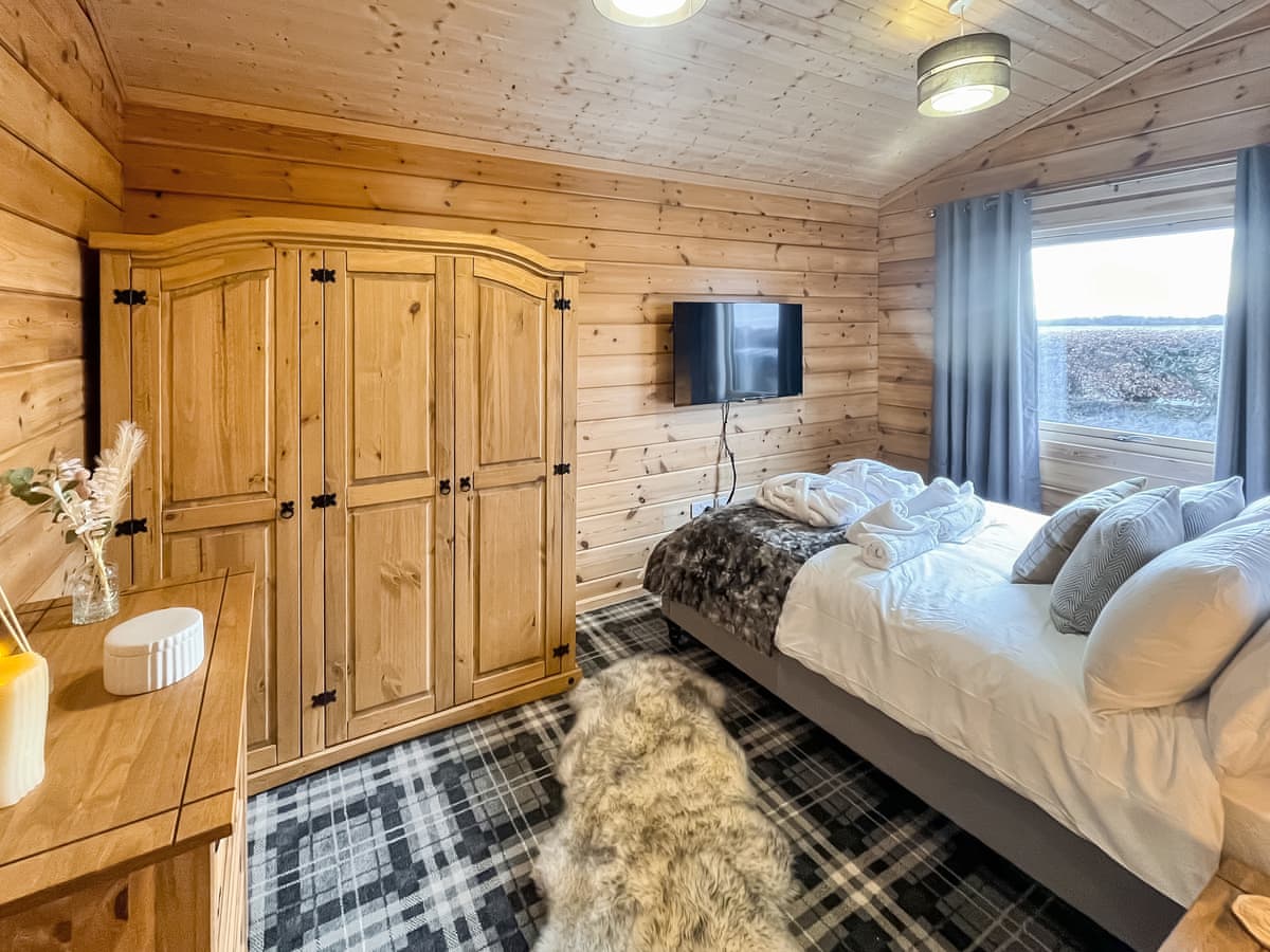 Stag and Coo Holidays - Coo Lodge, listing photograph 9