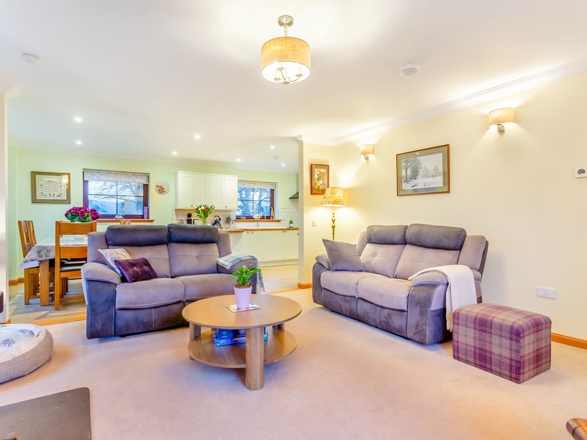 Bunchrew Farm Cottage, listing photograph 4