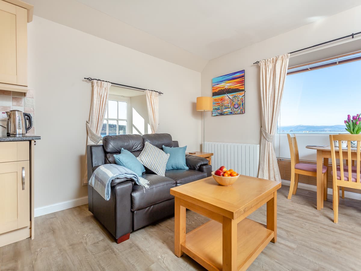 Harbour View, listing photograph 3