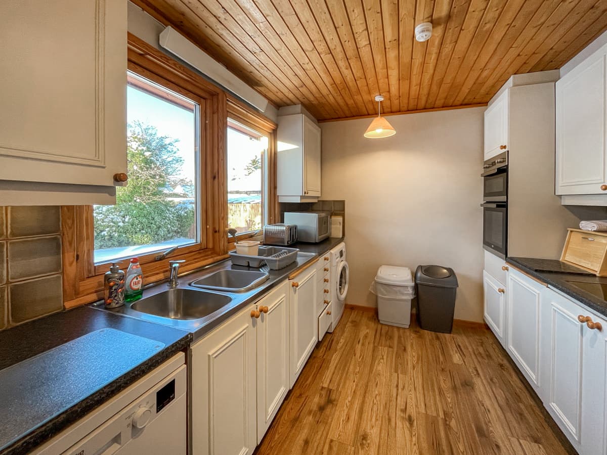 Lorien Cottage, listing photograph 8