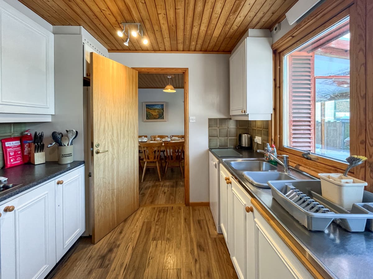 Lorien Cottage, listing photograph 9