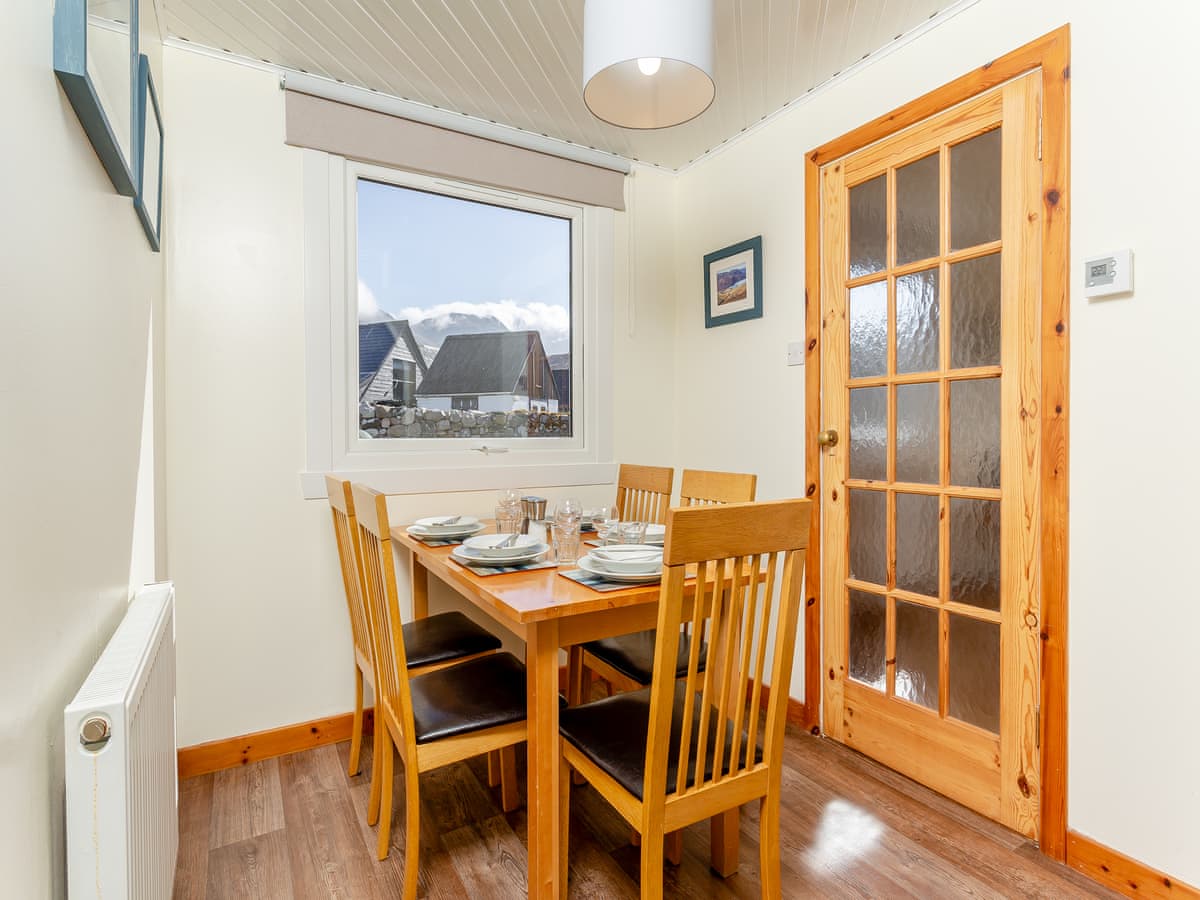 Inchnadamph Lodge properties - Walled Cottage, listing photograph 7