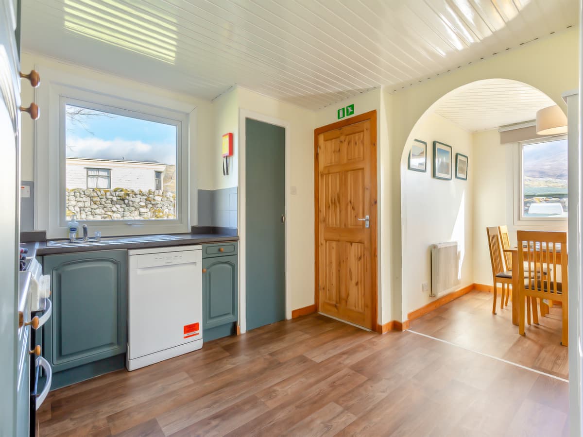 Inchnadamph Lodge properties - Walled Cottage, listing photograph 9
